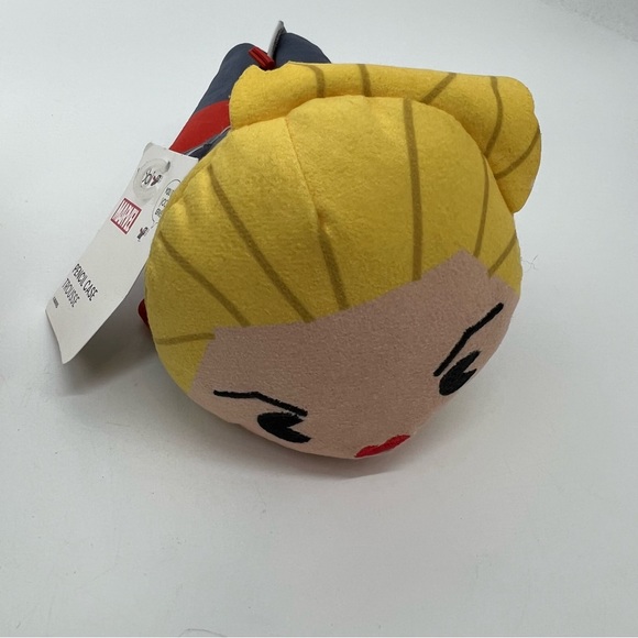 NWT Marvel X Yoobi Captain Marvel Pencil Case - Picture 3 of 4